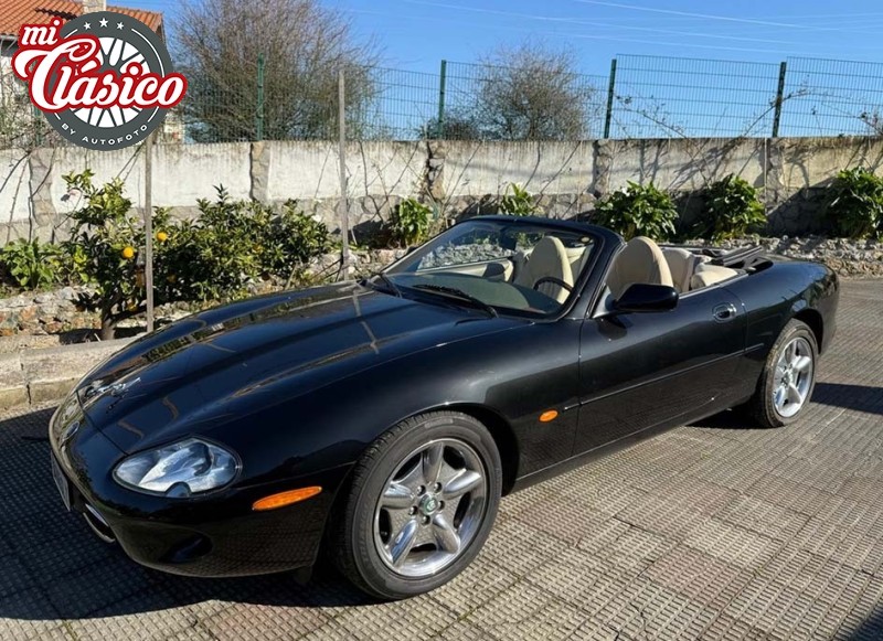 XK8 Convertible