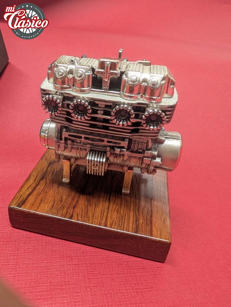 MOTOR HONDA FOUR 750 en Plata de Ley