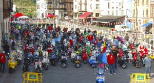 Octava Concentración Internacional de Vespas y Lambrettas en Llanes