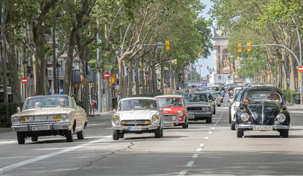450 vehículos en la primera gran movilización en Barcelona