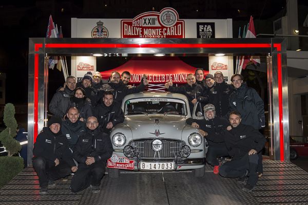 El SEAT 1400, entre los mejores en el Rallye Monte-Carlo Histórico