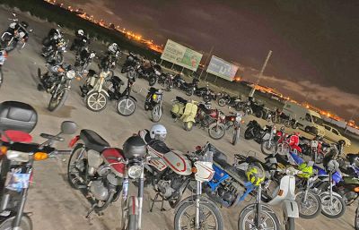 El Moto Club Run Run Clásicas se atrevió con la Ruta Nocturna