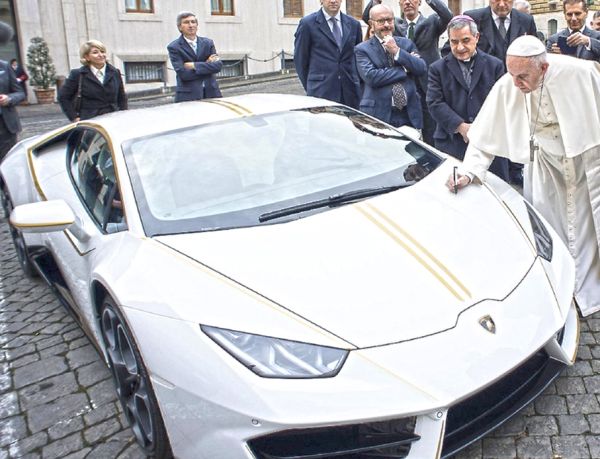 El Lamborghini Huracán &#039;Papamovil&#039; que subastará el Papa Francisco