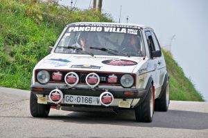 Francisco Martínez y Adrián Fueyo repiten triunfo en el II Rallye Clásico Jovellanos
