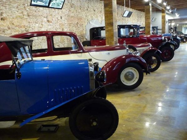 Recién inaugurado museo en Barcelona: Retro Auto Moto Museo